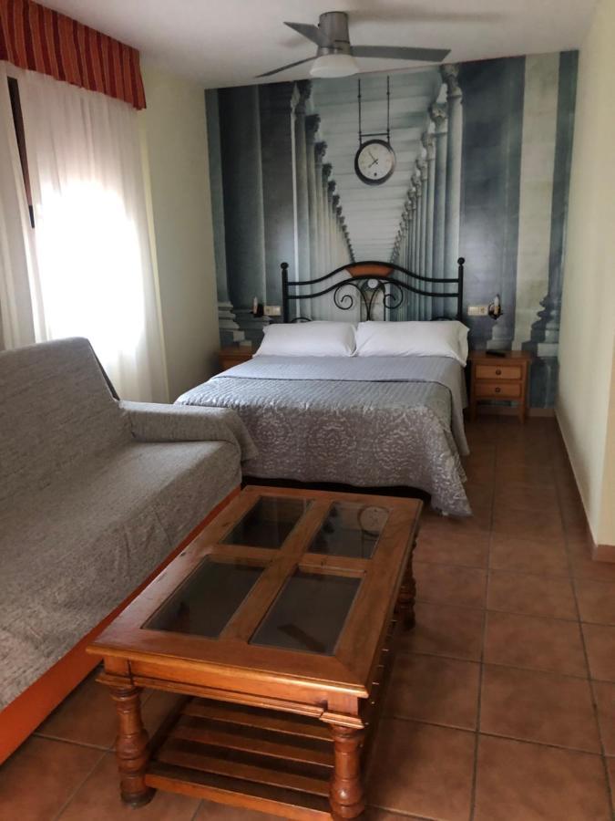 Hotel Hospederia Zacatin アルカラ・ラ・レアル エクステリア 写真