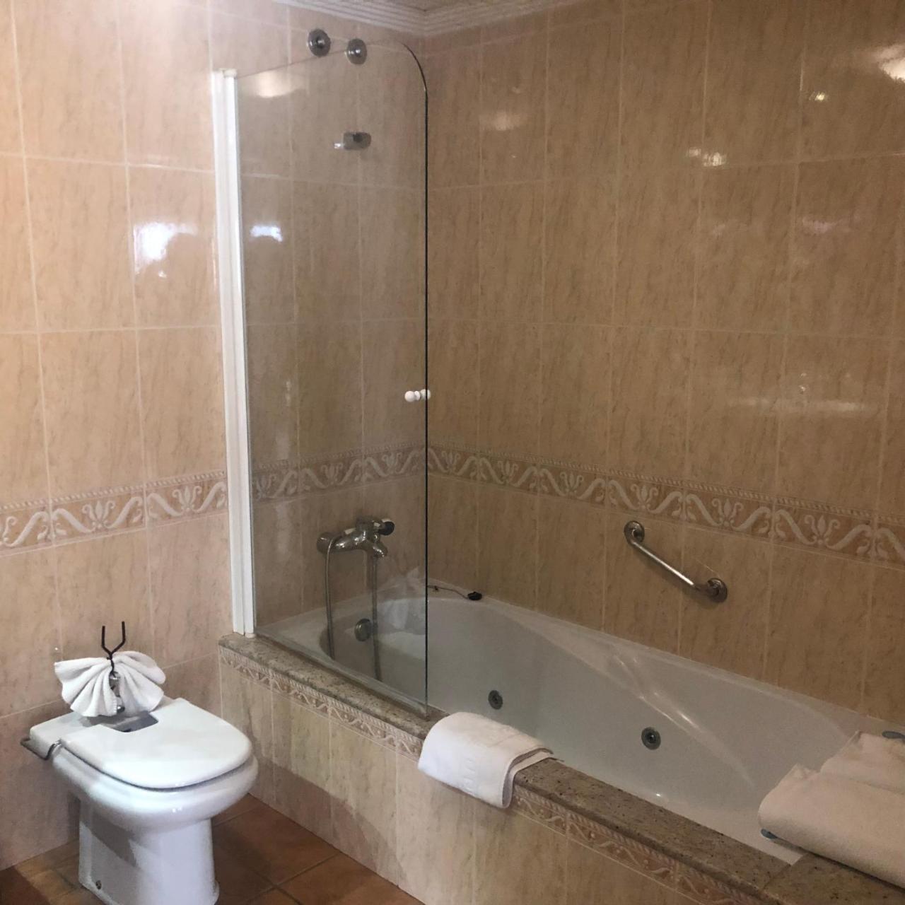 Hotel Hospederia Zacatin アルカラ・ラ・レアル エクステリア 写真