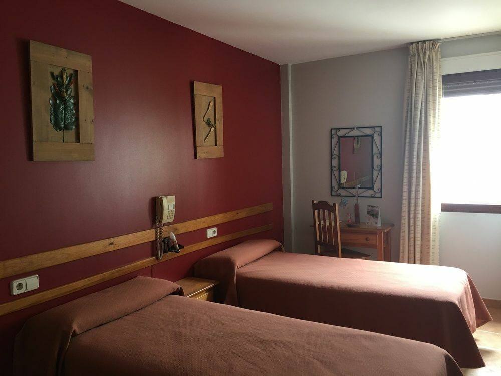 Hotel Hospederia Zacatin アルカラ・ラ・レアル エクステリア 写真